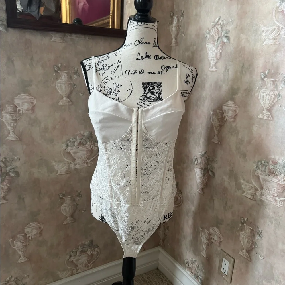 FREE PEOPLE NIGHT RYTHM BUSTIER LACE BODY SUIT XL - Picture 4 of 4